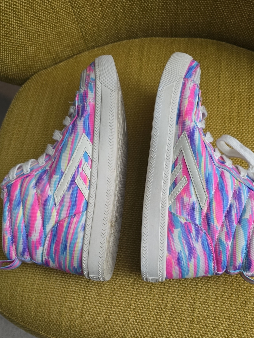 BILLY Footwear CS High Top Sneakers - Picture 4 of 5